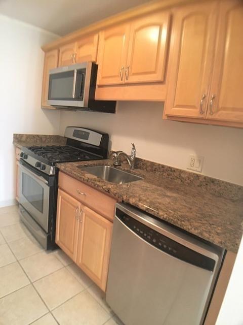 33 Pond Ave #203, Brookline, MA 02445 photo 5