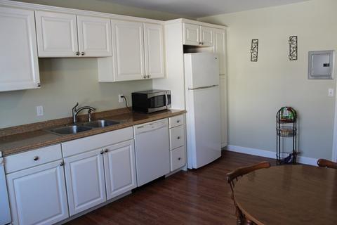 48 Colonial Cir #A, Chicopee, MA 01020 photo 4