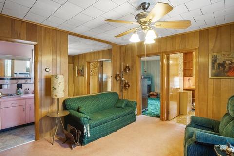 205 London St, Fall River, MA 02723 photo 7