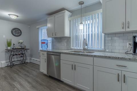 45 Baird St, Fall River, MA 02721 photo 9