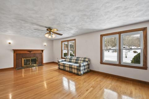77 Chase St, Orange, MA 01364 photo 6