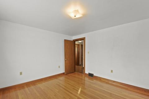 77 Chase St, Orange, MA 01364 photo 20