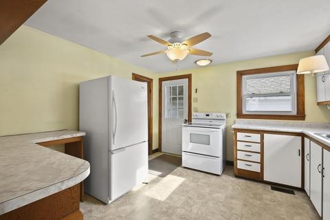 77 Chase St, Orange, MA 01364 photo 12