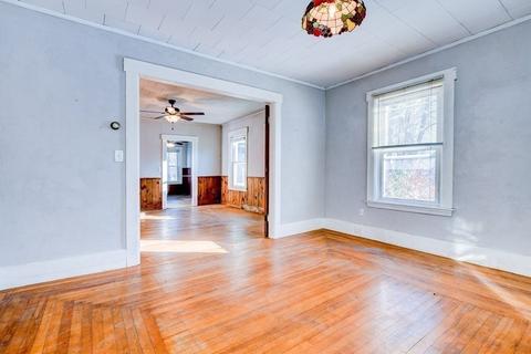 9 Pleasant St, Ashburnham, MA 01430 photo 10