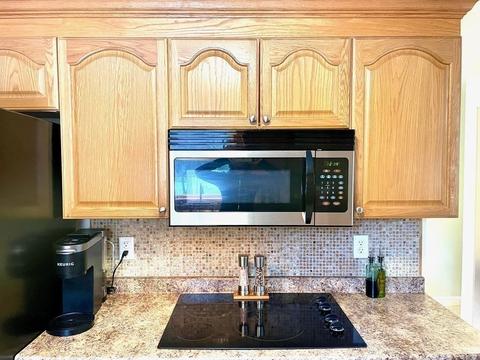 22 Small Ln, Reading, MA 01867 photo 6