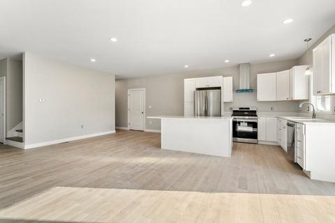 150 Sylvan Streeet #2, Danvers, MA 01923 photo 15