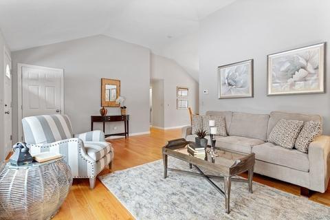 167 Willow St, Acton, MA 01720 photo 4
