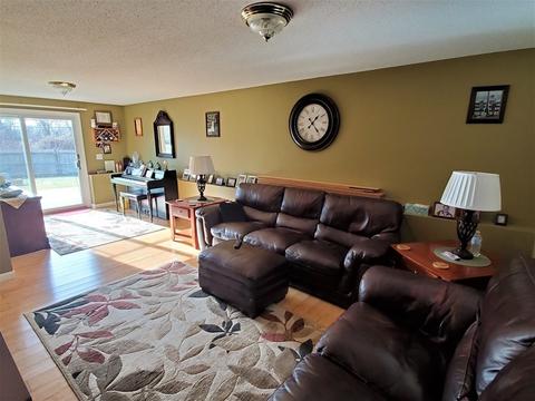 9 Seaward Ln, Fall River, MA 02720 photo 12