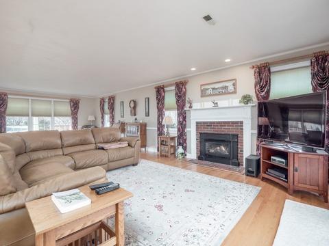 14 Talbott Farm Dr, Mendon, MA 01756 photo 12