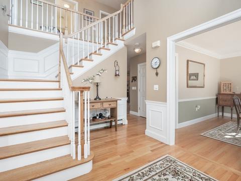14 Talbott Farm Dr, Mendon, MA 01756 photo 2
