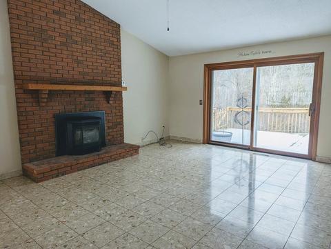 233 Christopher Ter, West Springfield, MA 01089 photo 6