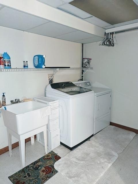 233 Christopher Ter, West Springfield, MA 01089 photo 18