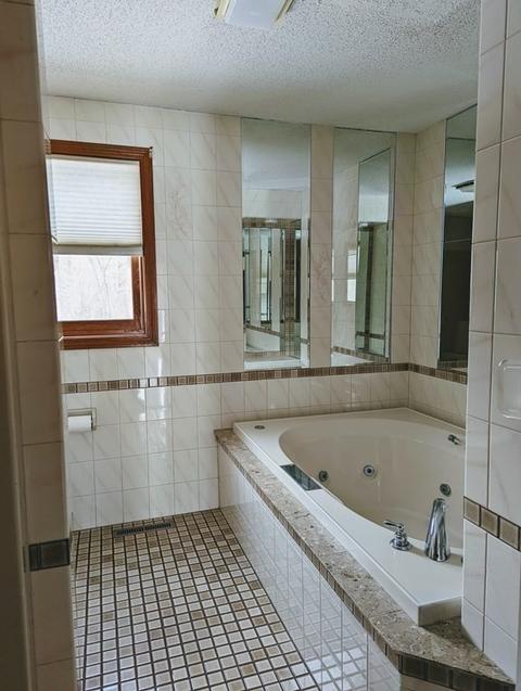 233 Christopher Ter, West Springfield, MA 01089 photo 16