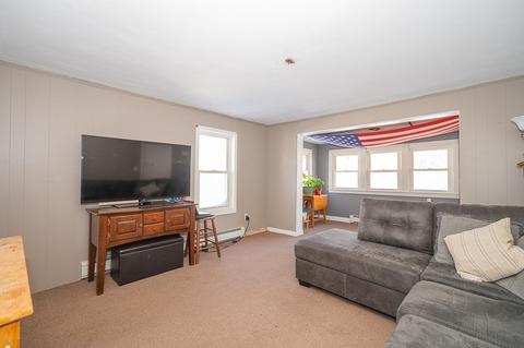 32 Maple St, Webster, MA 01570 photo 9