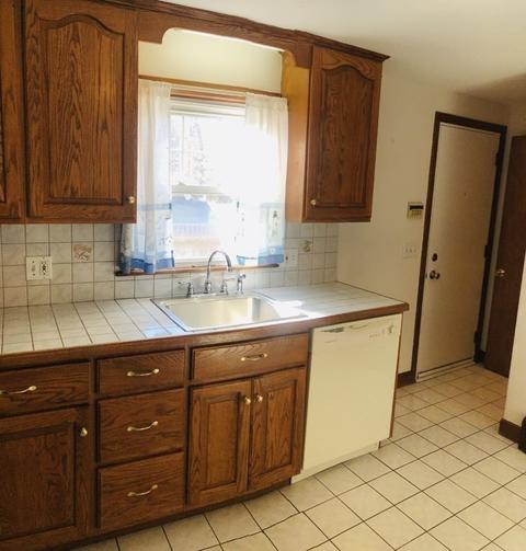 5 Tuttle Ln, Saugus, MA 01906 photo 14