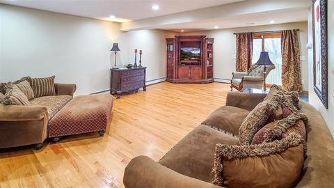 72 Kilburn St, Fall River, MA 02724 photo 3
