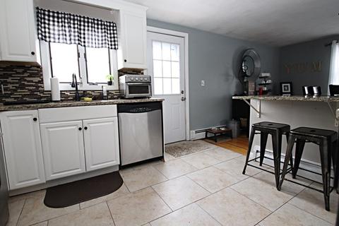 12 Alvah St, Saugus, MA 01906 photo 7