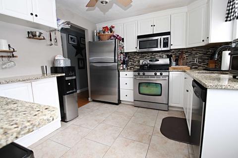 12 Alvah St, Saugus, MA 01906 photo 5