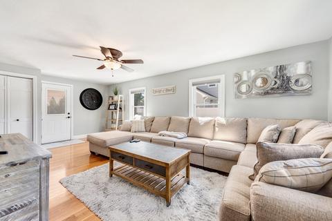 45 Oregon St, Springfield, MA 01118 photo 11