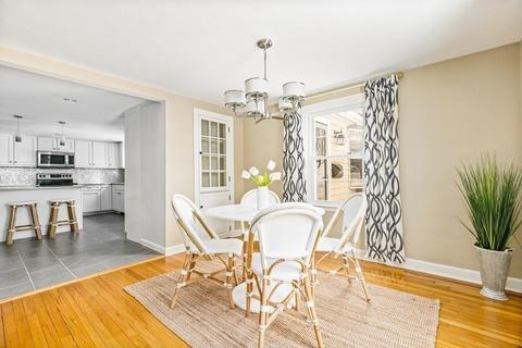 2 Birch Cir, Hingham, MA 02043 photo 2