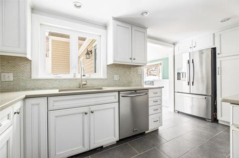 2 Birch Cir, Hingham, MA 02043 photo 9