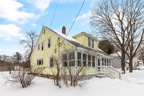 60 Thompson St, Maynard, MA 01754 photo 3