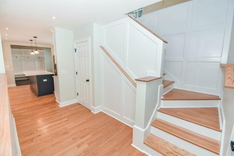 28 Walnut St, Framingham, MA 01702 photo 16