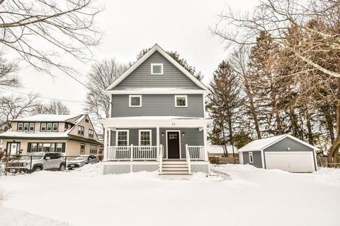28 Walnut St, Framingham, MA 01702 photo 1