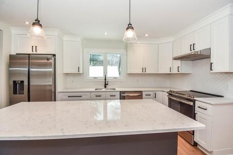 28 Walnut St, Framingham, MA 01702 photo 12