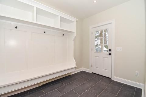 28 Walnut St, Framingham, MA 01702 photo 14