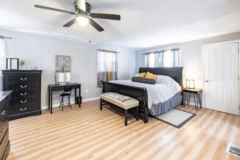 39 E Allen Ridge Rd, Springfield, MA 01118 photo 9