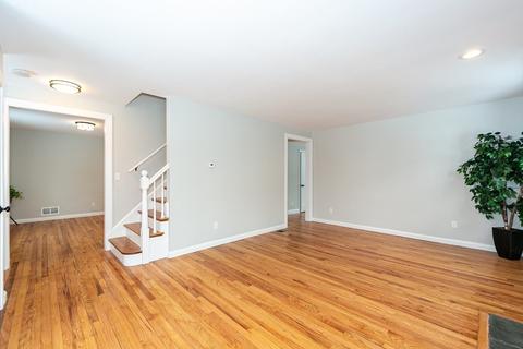 9 Hampton Rd, Natick, MA 01760 photo 4
