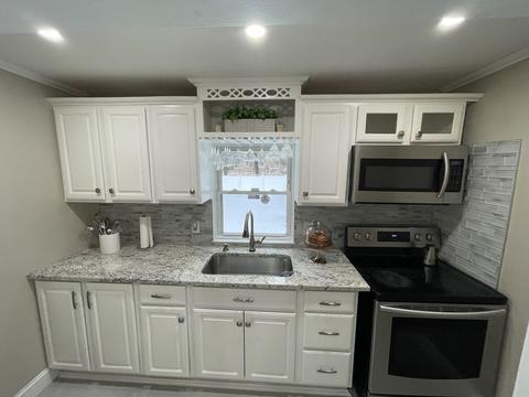 17 Garibaldi St, Springfield, MA 01119 photo 10