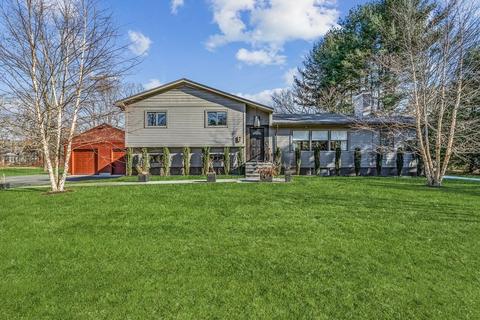 6 Wakeland Rd, Dover, MA 02030 photo 1