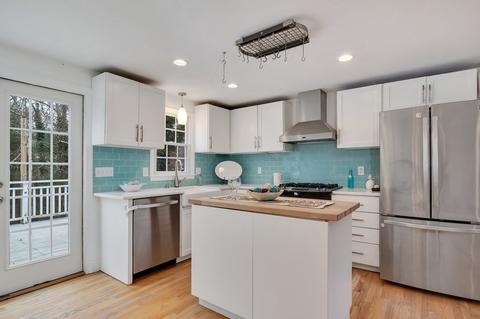 2 Windsor Way, Mashpee, MA 02649 photo 11