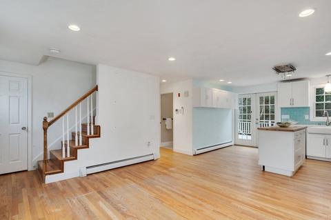 2 Windsor Way, Mashpee, MA 02649 photo 8