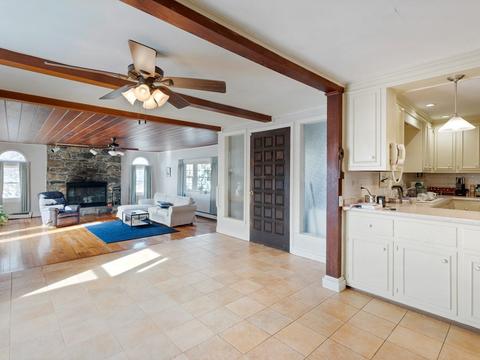 378 Oak Grv, Fall River, MA 02723 photo 6