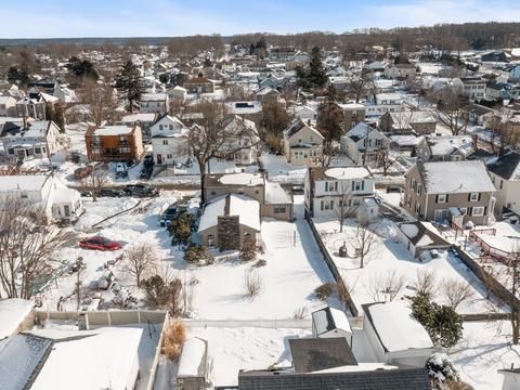 378 Oak Grv, Fall River, MA 02723 photo 23