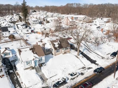 378 Oak Grv, Fall River, MA 02723 photo 21
