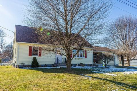 15 Hamel St, Chicopee, MA 01020 photo 1