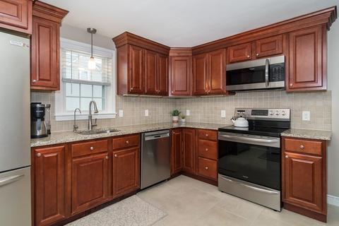 47 Upland Rd, Natick, MA 01760 photo 2
