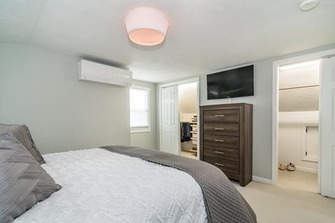 47 Upland Rd, Natick, MA 01760 photo 12