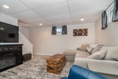 47 Upland Rd, Natick, MA 01760 photo 21
