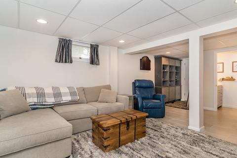 47 Upland Rd, Natick, MA 01760 photo 22
