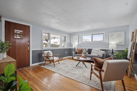 27 Marshall Ave, Saugus, MA 01906 photo 2