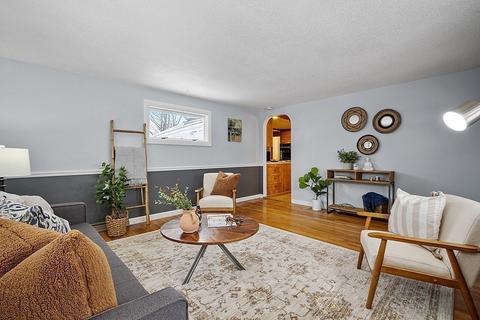 27 Marshall Ave, Saugus, MA 01906 photo 4