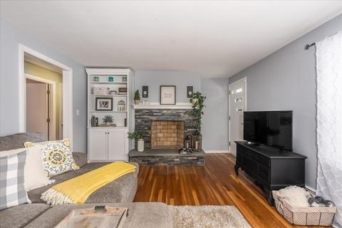 88 Standish St, Worcester, MA 01604 photo 13