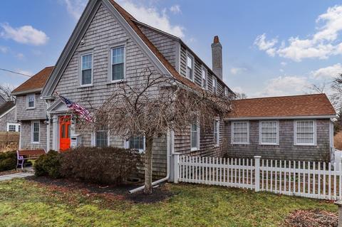53 Maple Ave, Barnstable, MA 02601 photo 2