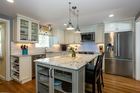 20 Glover Rd, Needham, MA 02494 photo 1