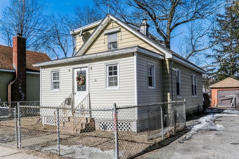 34 Ina St, Springfield, MA 01109 photo 1